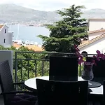 Apartment Leona