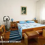 Rooms Plazibat