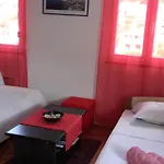 Apartment Max