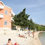 Villa Nelo