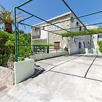 Apartments Lidija