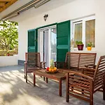 Villa Apartments Marko & Simun