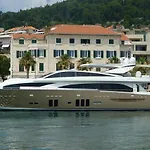 Riva Agava Split Waterfront