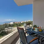 Charming Apartment Tissa With Sea View