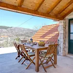 Rustic Stone House Bajeli With Jacuzzi