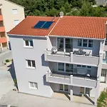 Apartmani Ticinovic