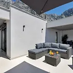 Holiday Home E
