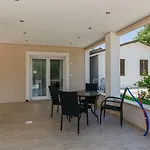 Apartmani Nikola