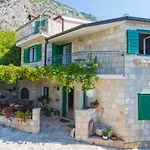 Holiday Home Lavanda Grubisic Tucepi