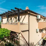 Apartments Intrada