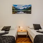 Apartments Josip