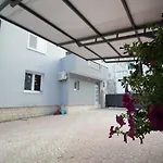 Apartment Kala
