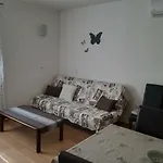 Apartment Butterfly Split - For Rest And Relaxation