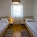 Villa Nikola - Big Terrace Apartments