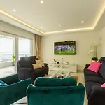 Villa Romance