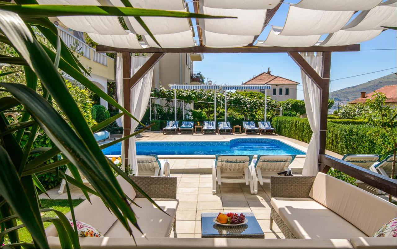 Kasalo Guest house 3*