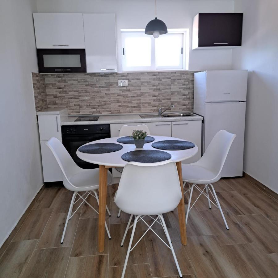 Sunny Place Apartment