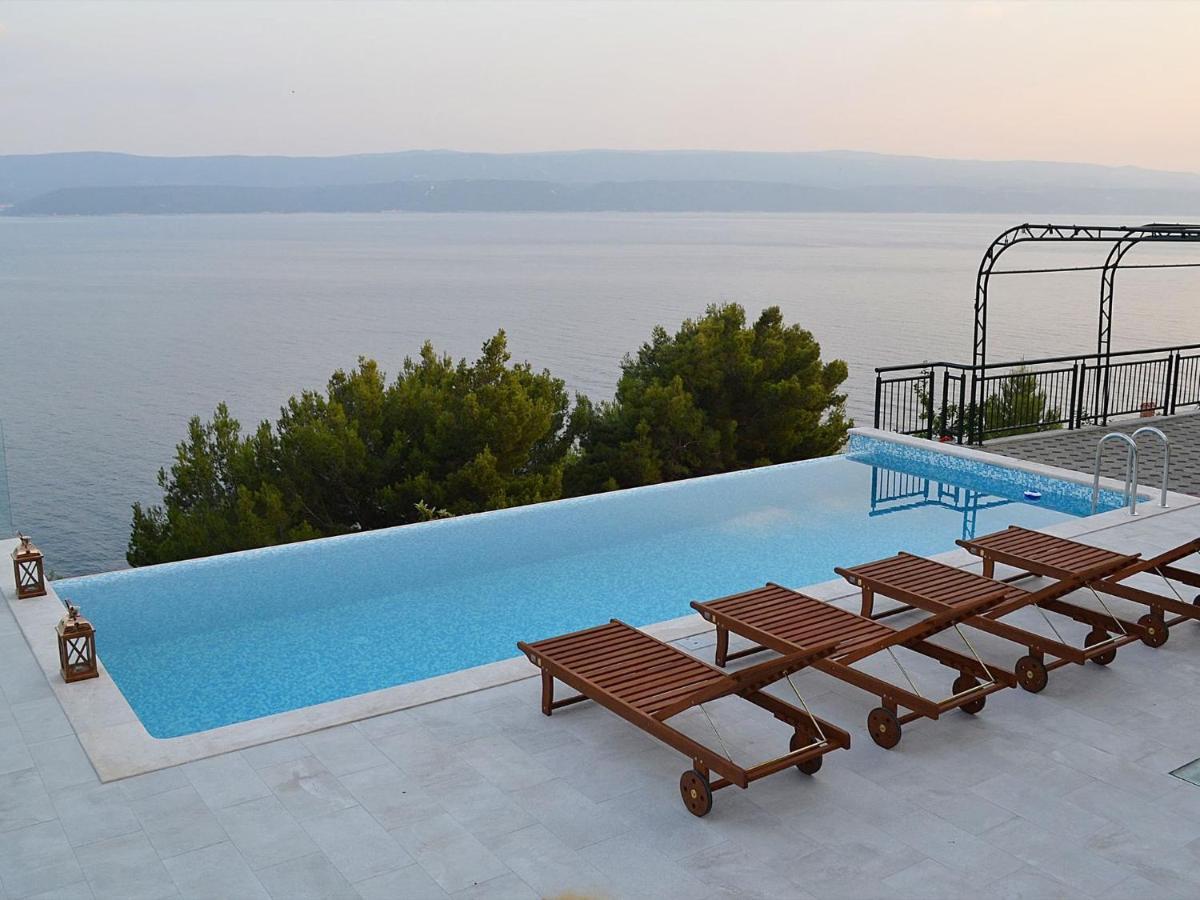 Luxurious In Dalmatia Near The Sea