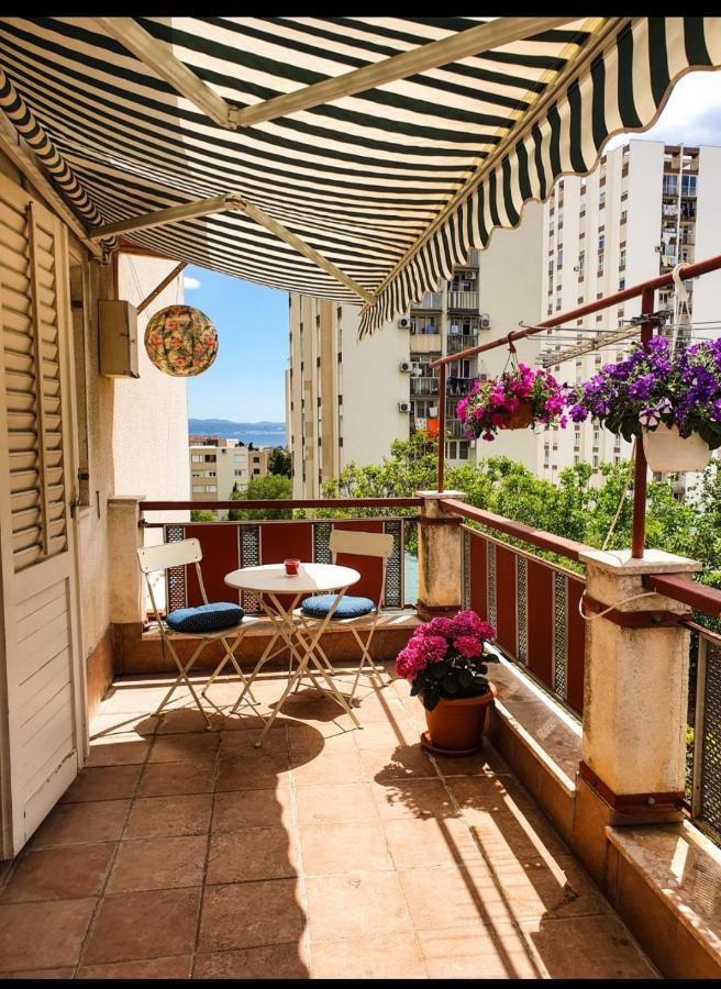 View For 2 Apartment