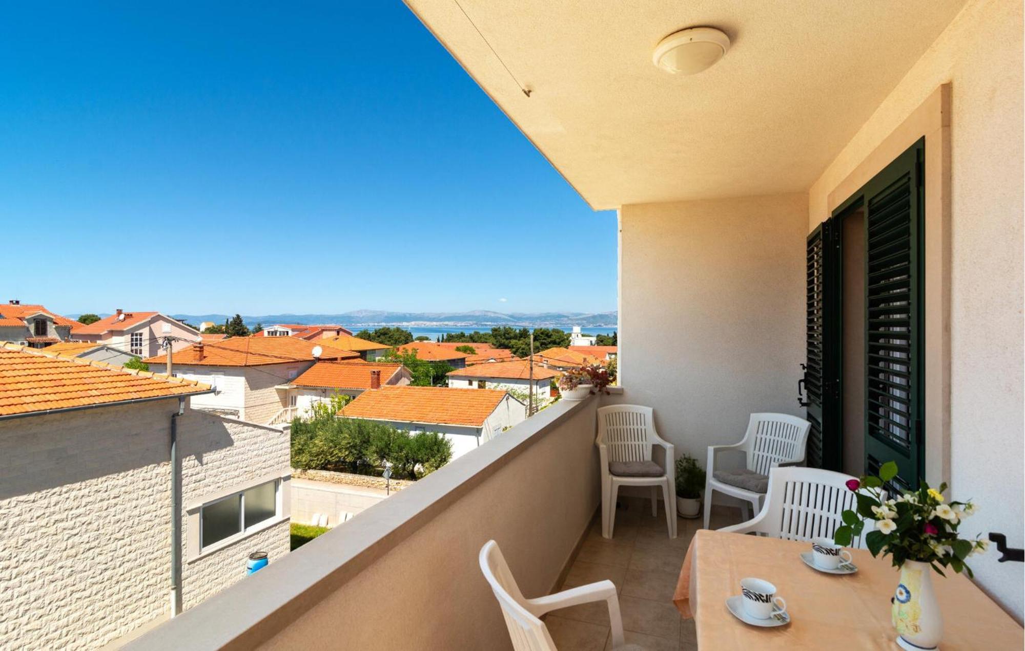 Apartment Gorgeous In With Wifi Supetar