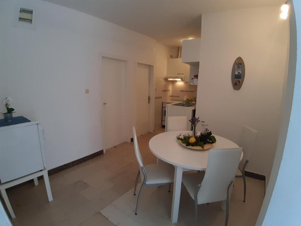 In With Terrace, Air Conditioning, Wi-fi 4440-2 Jelsa (Hvar)