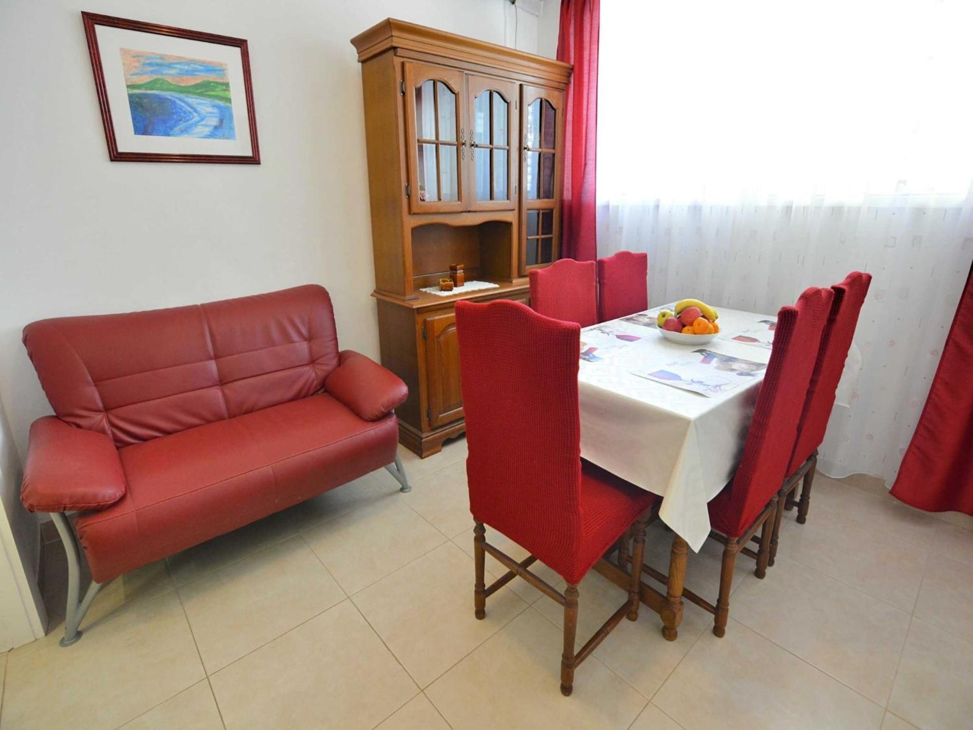 Vela - Two Bedroom With Balcony Makarska