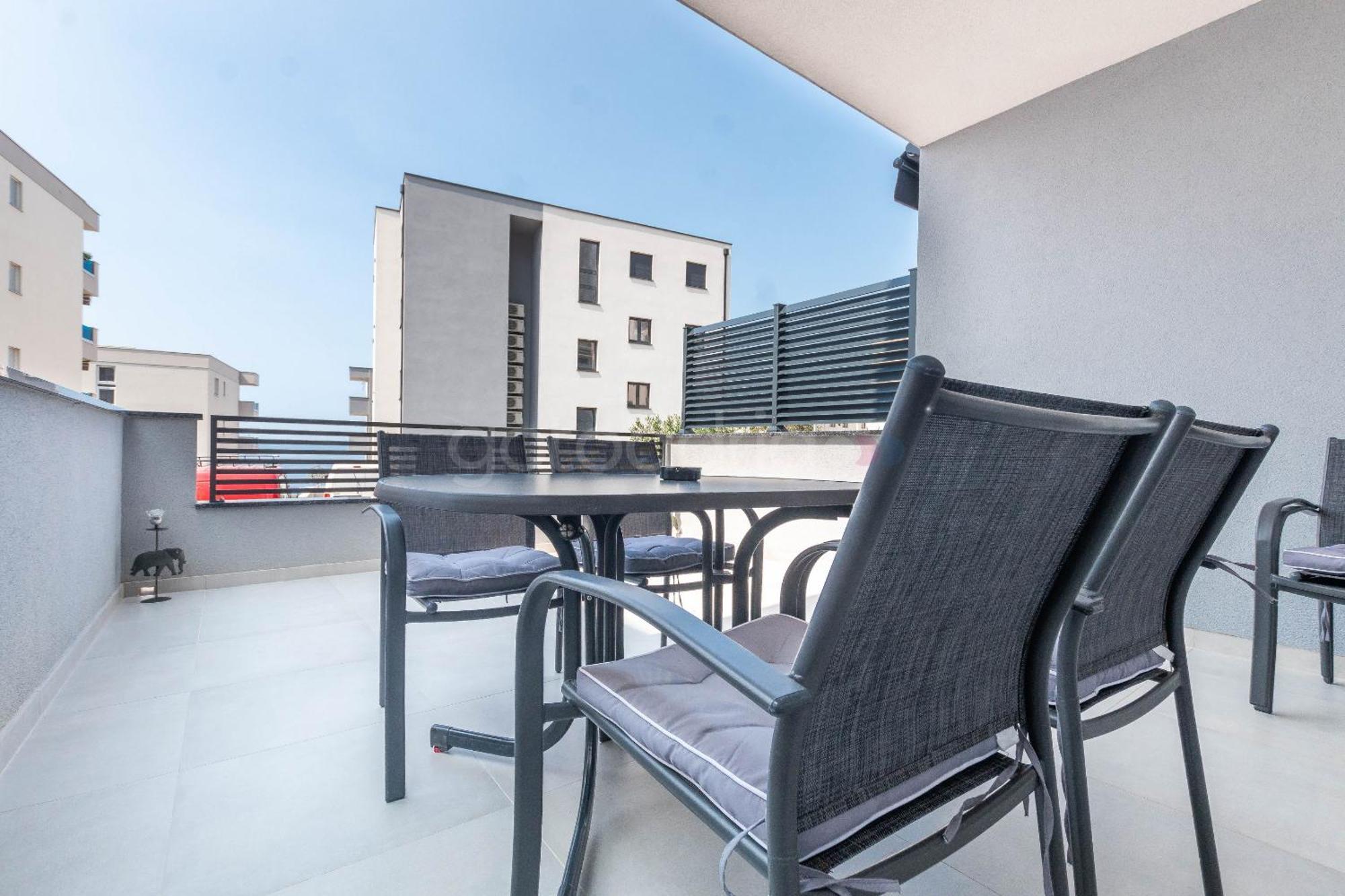 Spacious Rosa Appartement