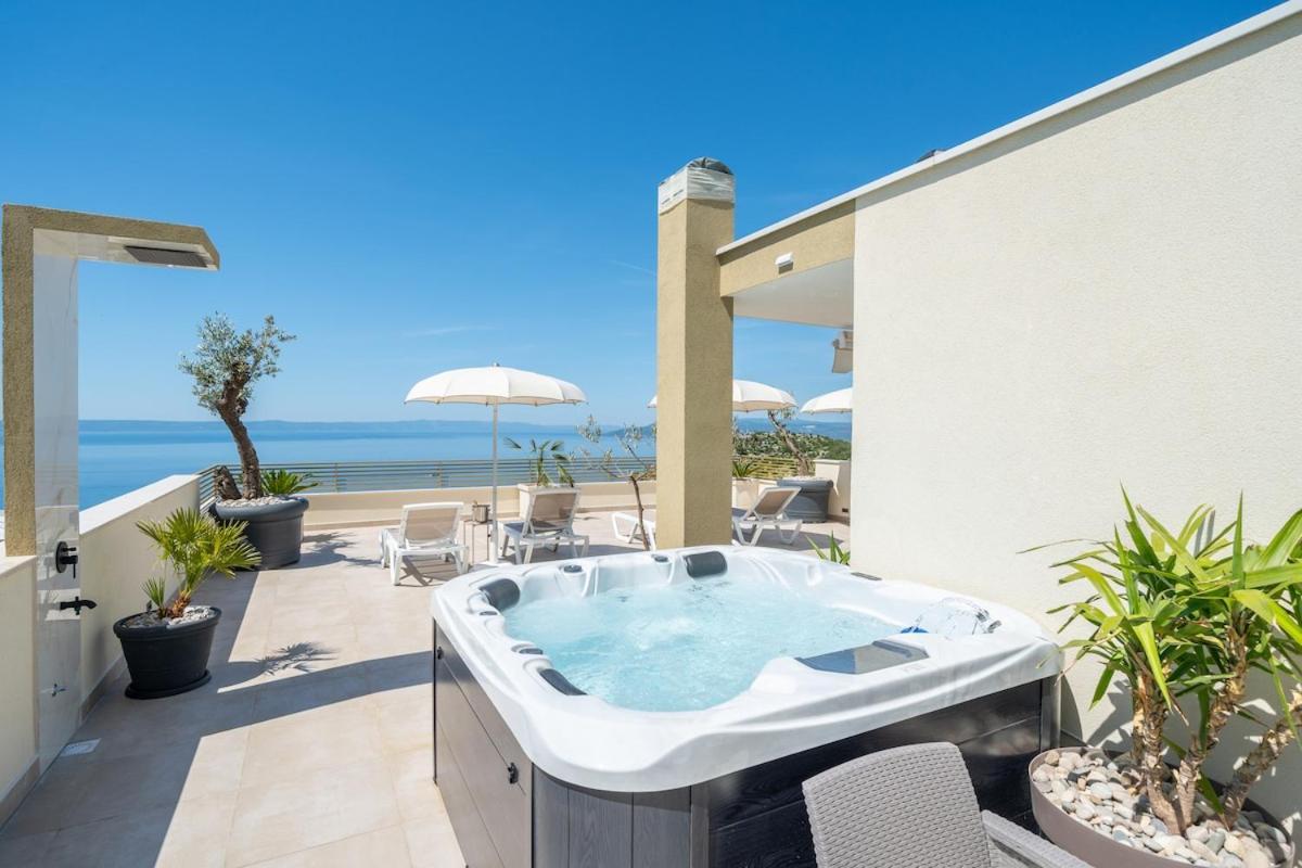 Apartament Penthouse Golden View With Private Jacuzzi And 100m2 Terrace - Exklusiv *