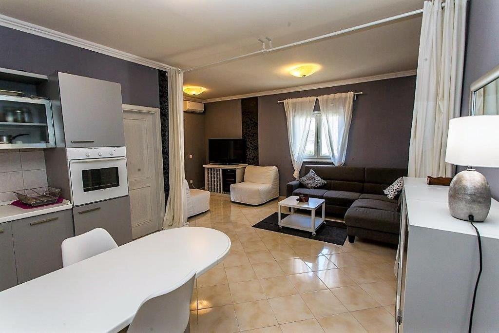 Apartment Teta Ana - Novalja *