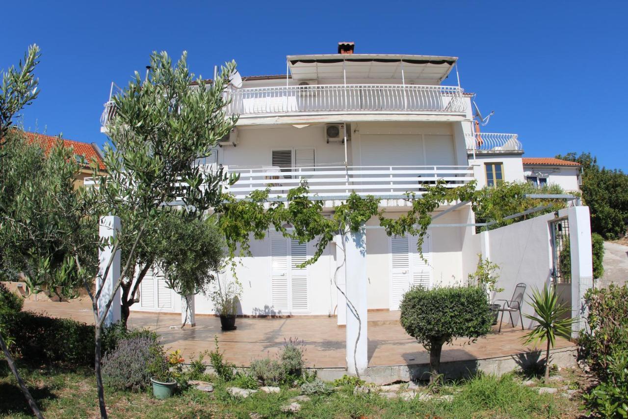 Giardino Apartamento Hvar Town