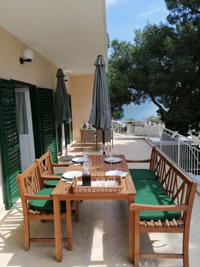 Apartamento Borovi With Terrace And Parking *