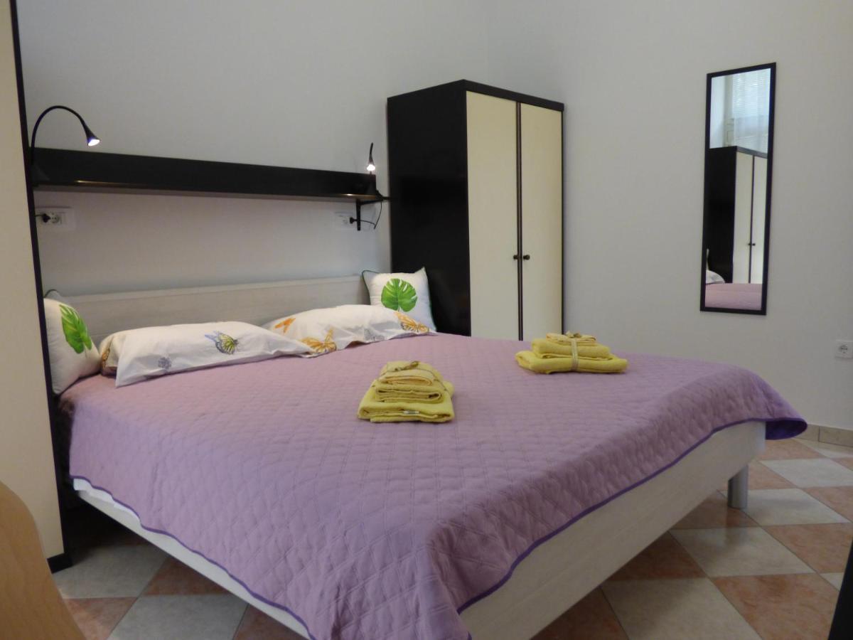 Apartment Mira