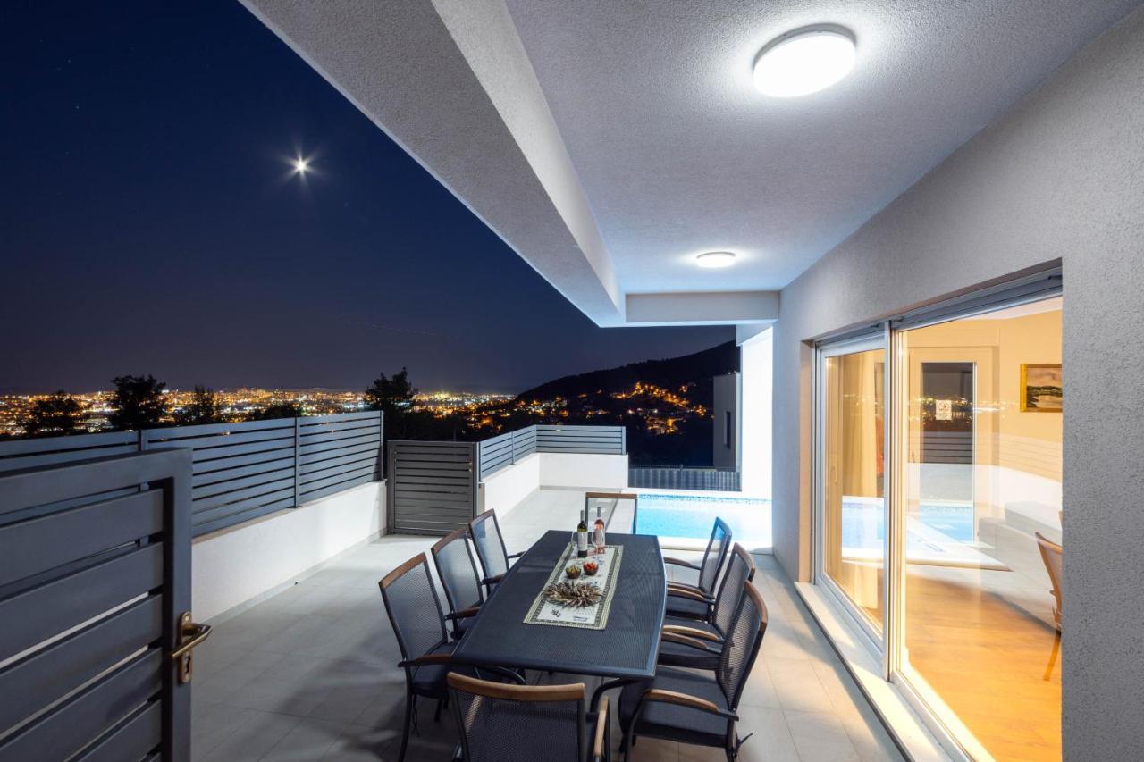 Villa Dorso With Heated Pool *