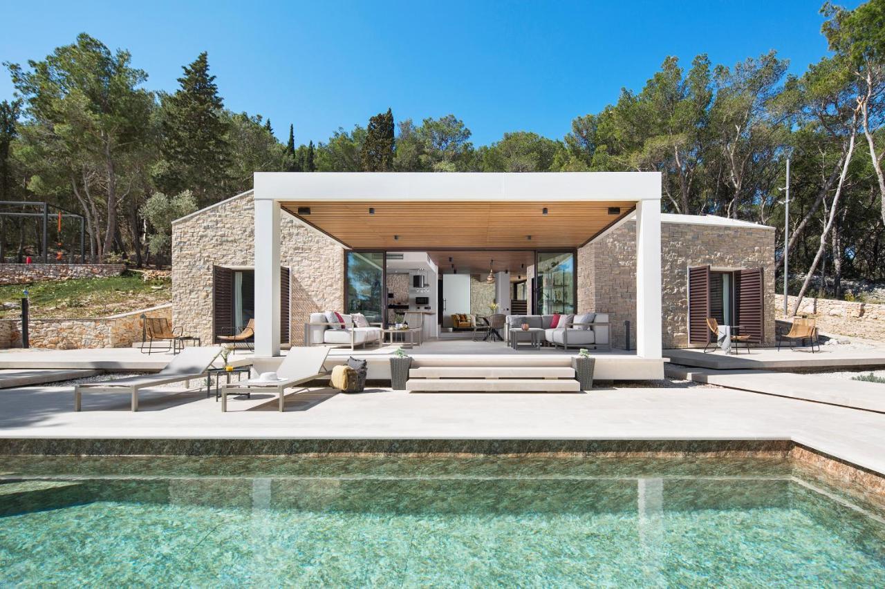 Vale - Exclusive & Private By The Sea * Sutivan
