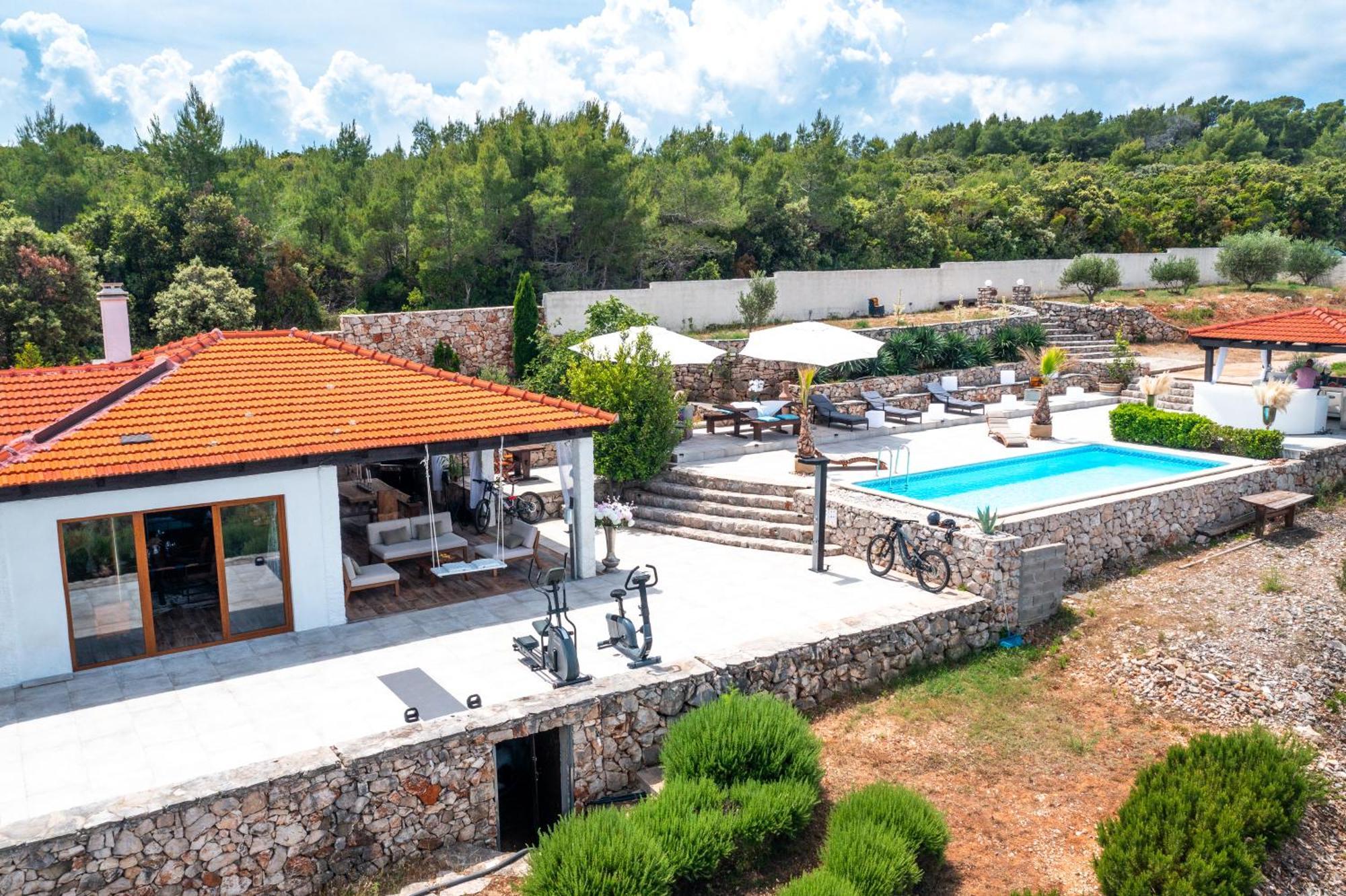 House Of Freedom, Hvar * Gdinj