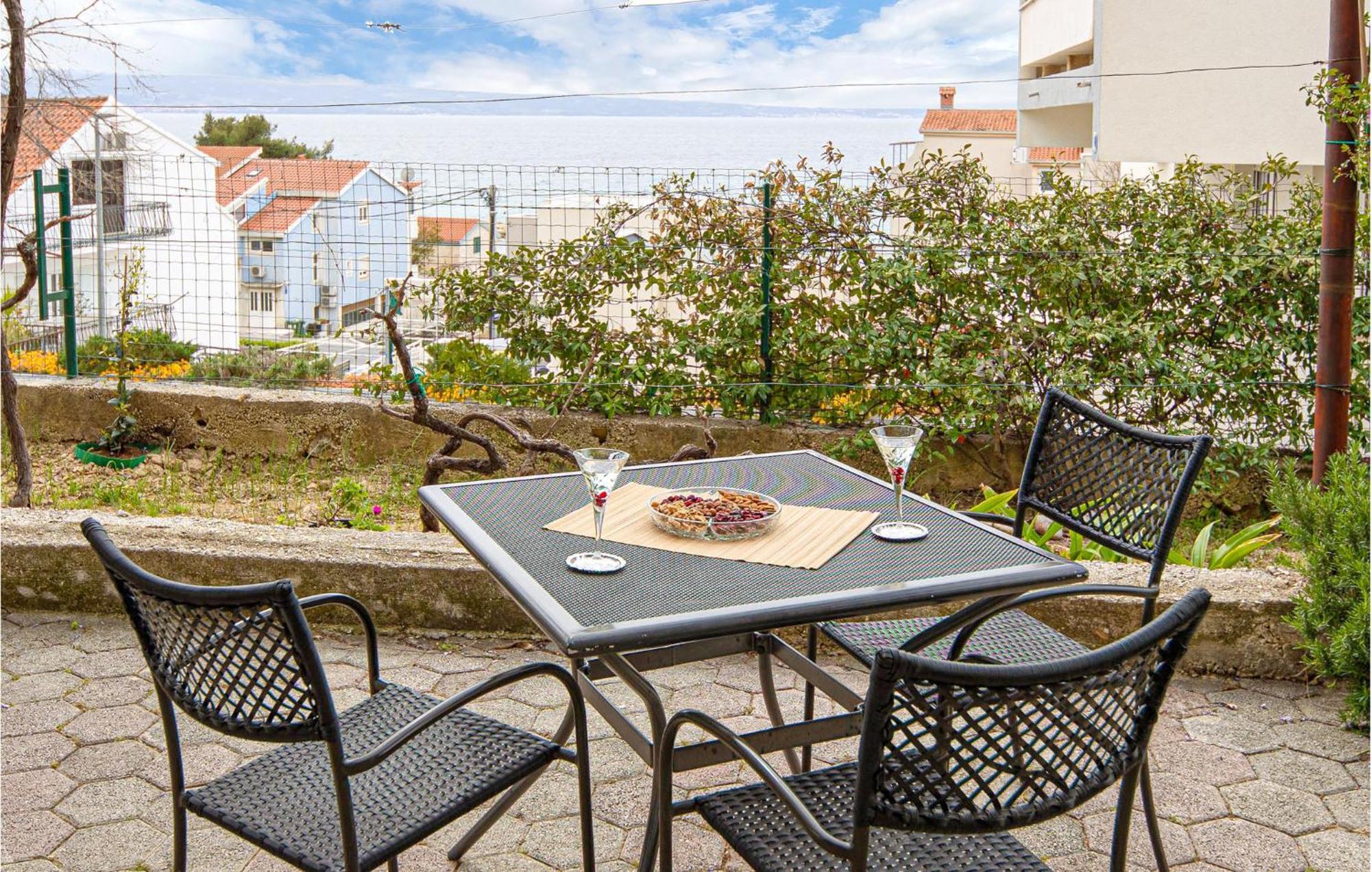 Appartement Lovely In With Wifi