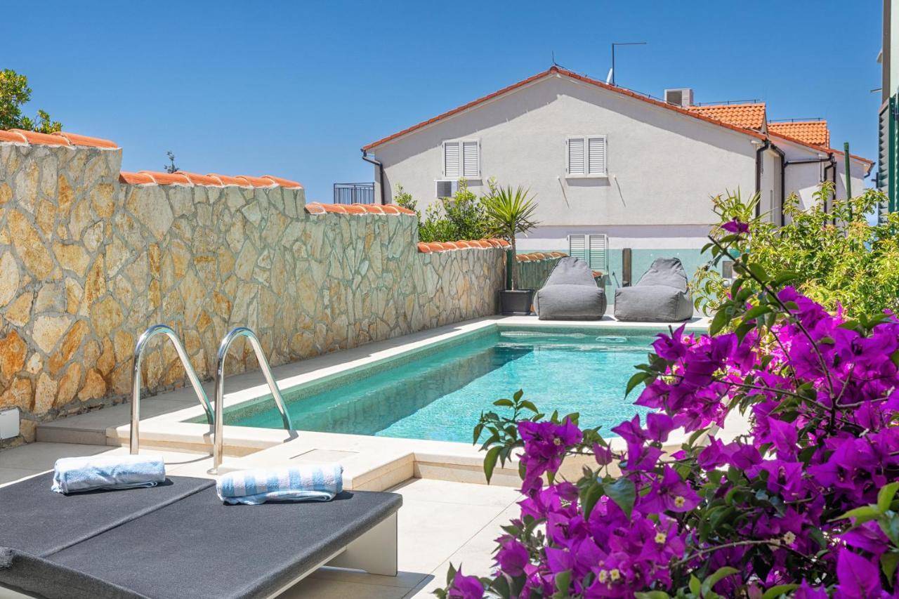 Appartamento Amos With Private Pool