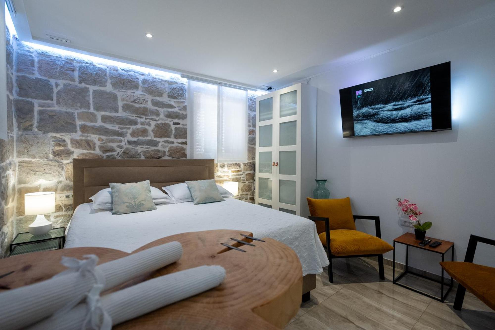 Andi Apartament