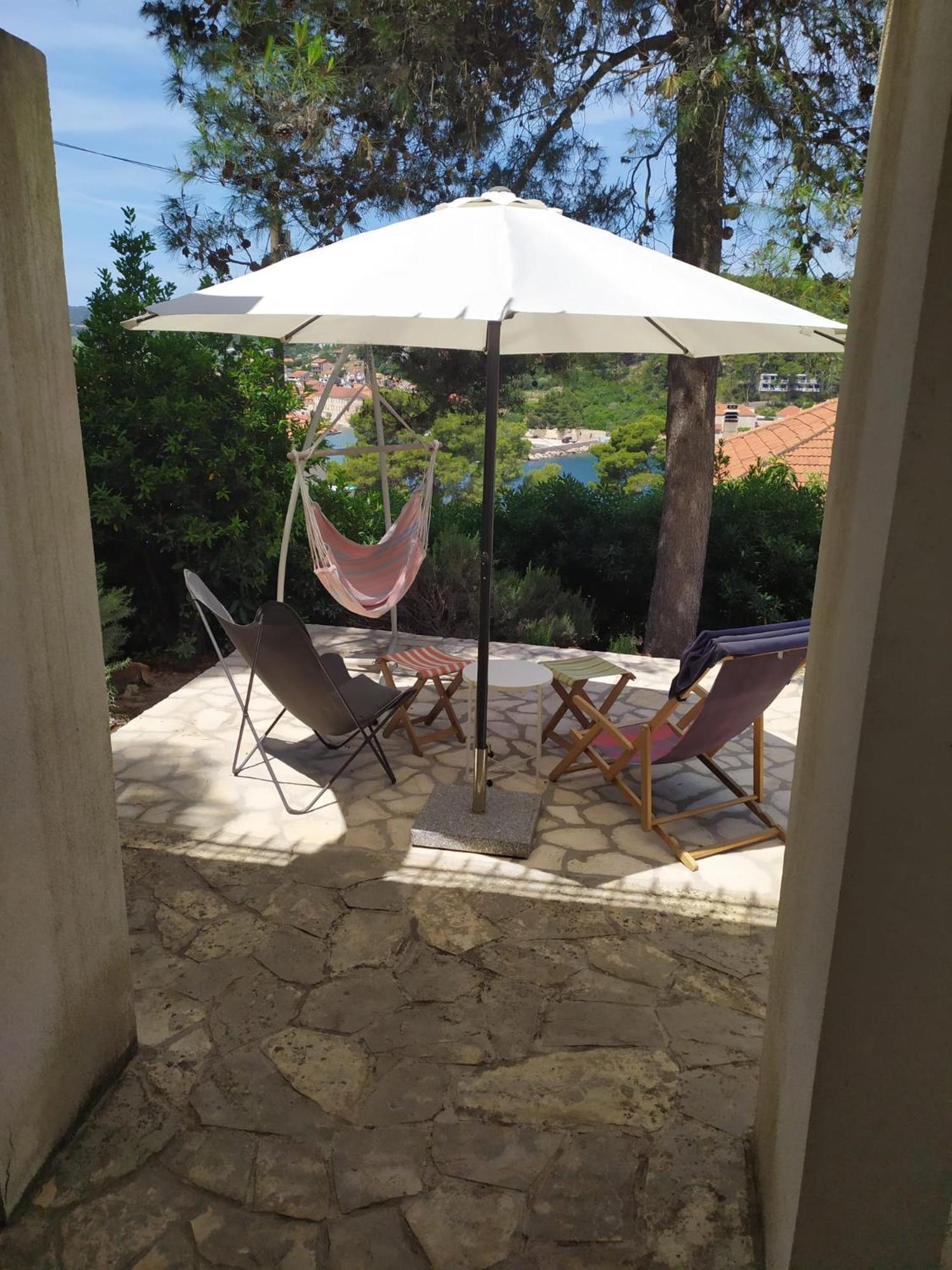 Cozy In The Shade Of The Pines. Apartamento *