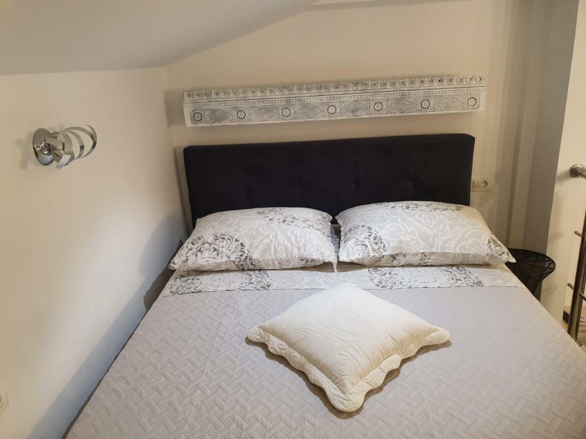 Appartamento Charming Studio Mari In Centre